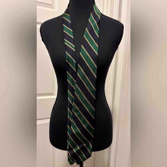 Brooks Brothers Green and Gold Silk Tie - Picture 1 of 3